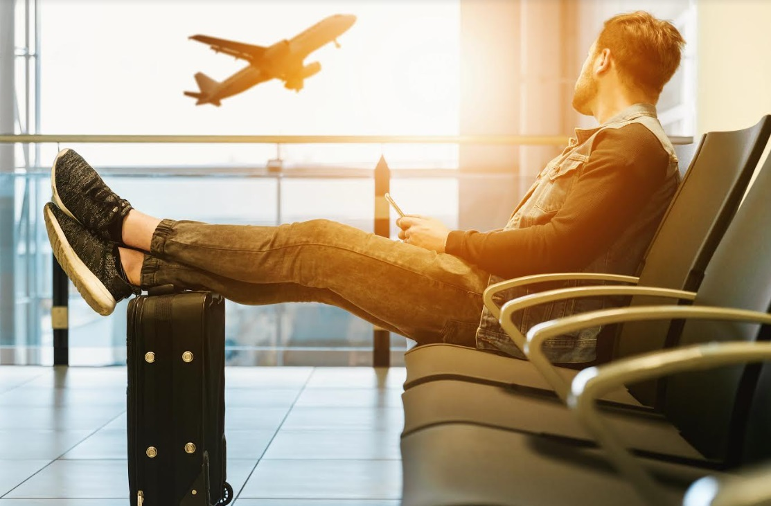 Pirmoji lietuvių kelionė lėktuvu: leidosi jau sulaukę pilnametystės, dažniausiai keliavo į Jungtinę Karalystę