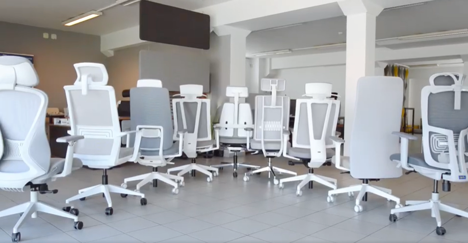 Kaip pasirinkti darbo kėdę?