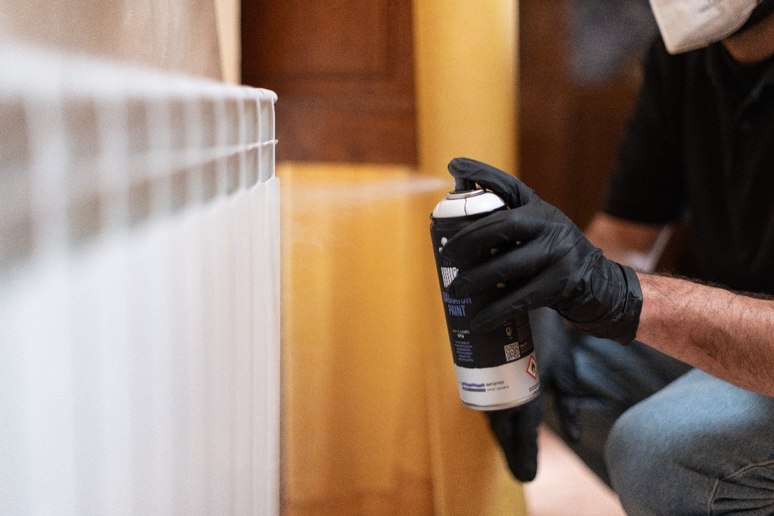 Karščiui atsparūs dažai: kuo jie ypatingi, kada ir kaip juos naudoti?