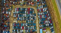 Senų automobilių utilizavimas: Kaip tai mažina aplinkos taršą?