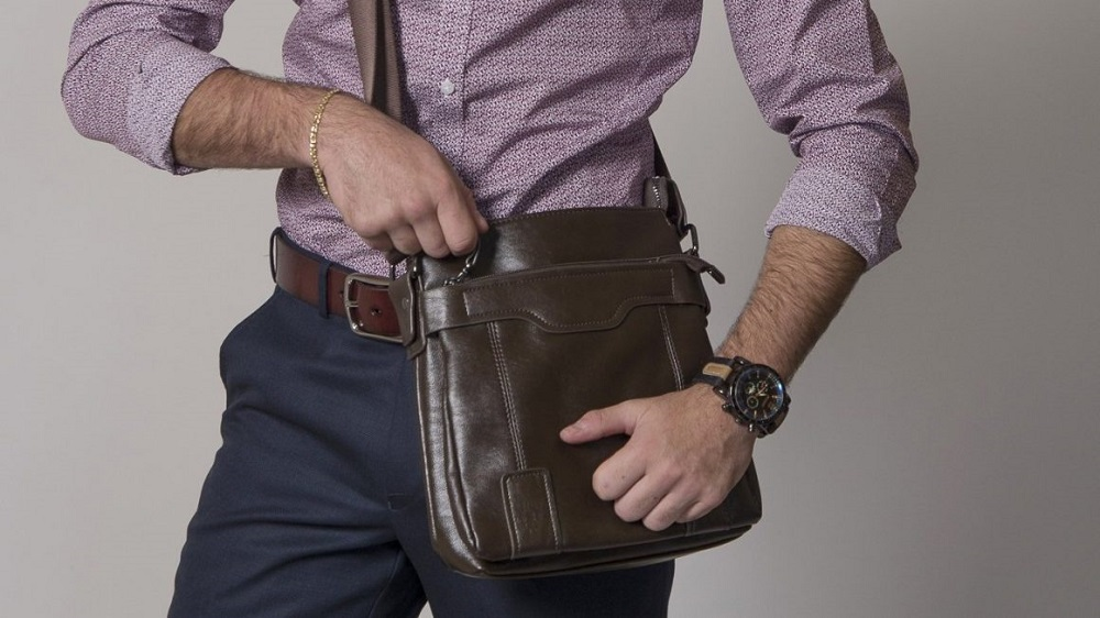Natūralios odos vyriškos rankinės - tvarumo ir ilgaamžiškumo privalumai