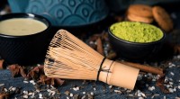 Matcha ritualas - kodėl šluotelė yra nepakeičiama priemonė?