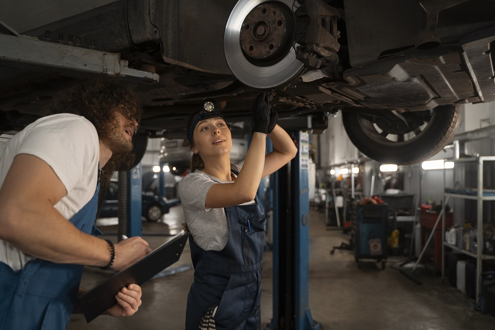 Dažniausios vairo traukės problemų priežastys ir kaip jų išvengti