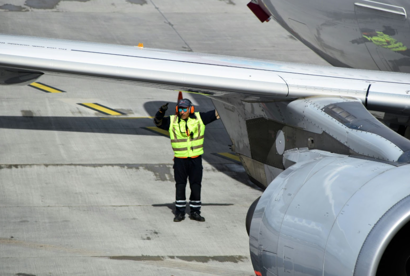 Naujos darbo aprangos tendencijos 2025 metais: stilius, tvarumas ir inovacijos