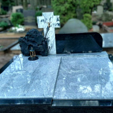 Skromanų paminklai, MB