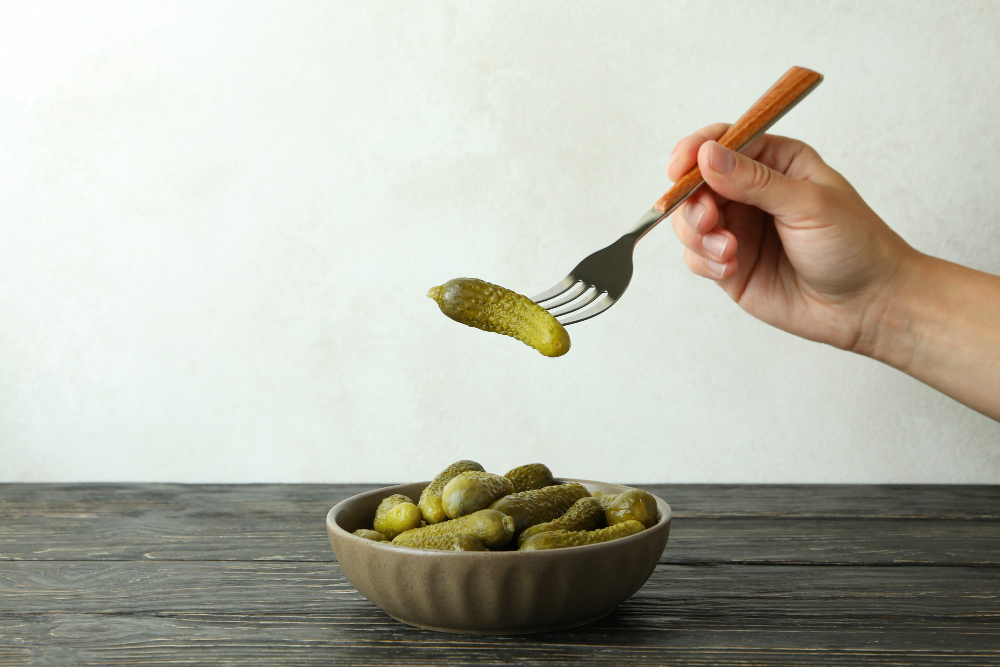 Gaivus vasaros skonis: greitai rauginti agurkai maišelyje