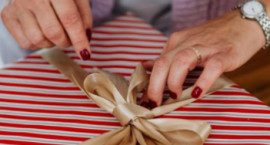 Paveikslas kaip dovana: kaip neprašauti pro šalį?