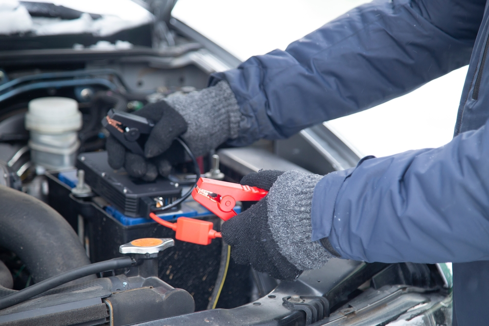 Sunkiai užsiveda automobilis? Galimos priežastys ir sprendimai