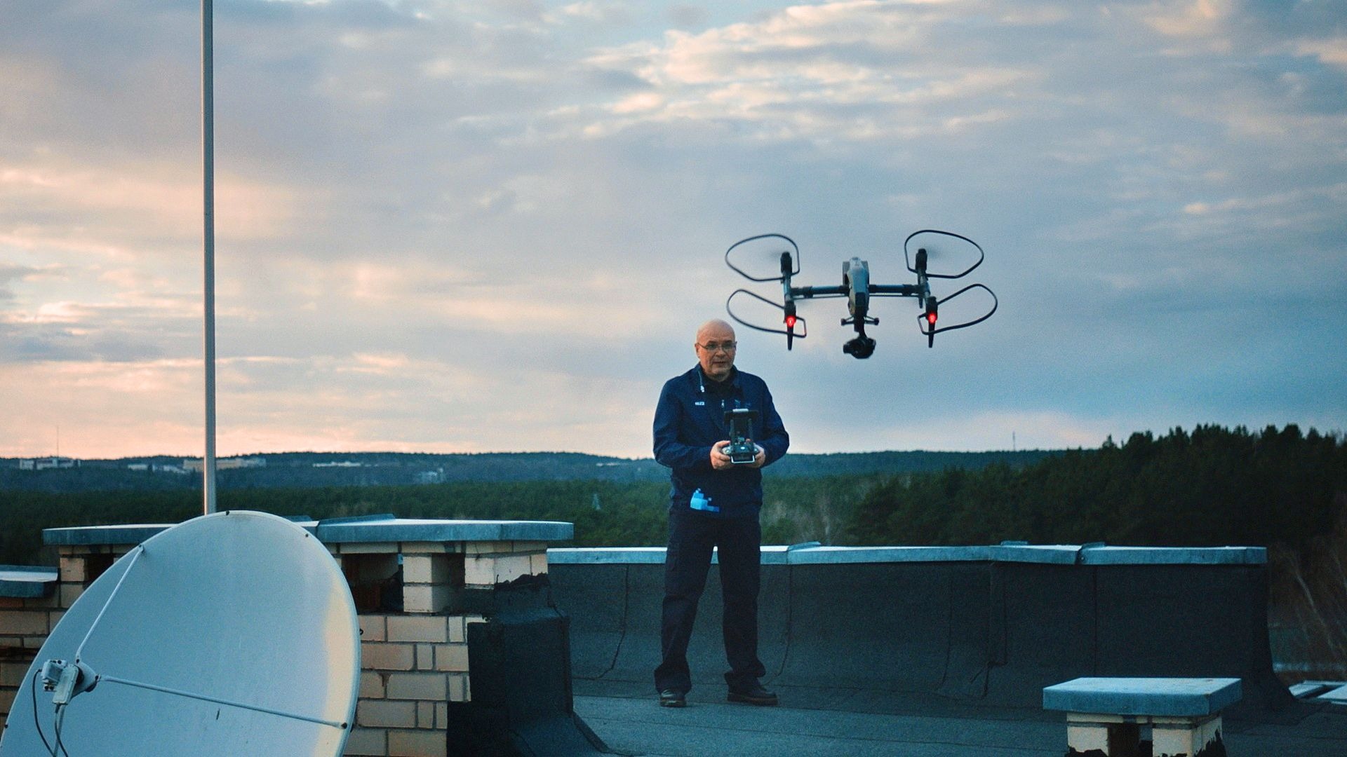 Karantino sąlygomis sukurta „Tele2 laisvo interneto” reklama nufilmuota dronais