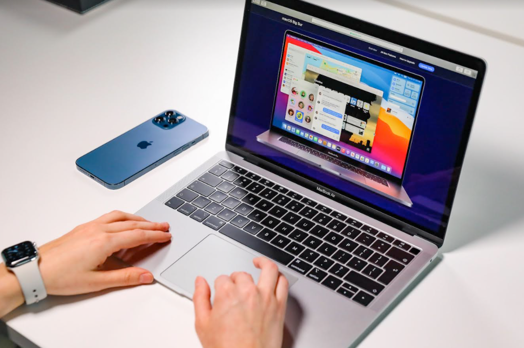 Naujasis „MacBook Air“: namams, studijoms ir darbui