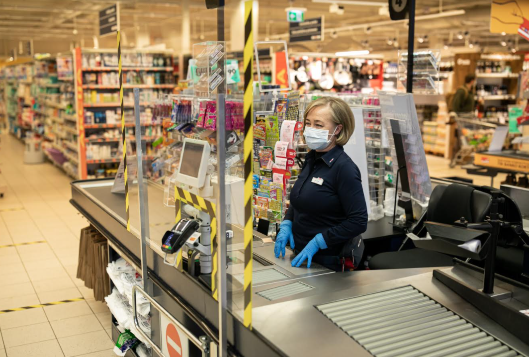 „Maxima“ pradeda prevencinį darbuotojų tikrinimą greitaisiais COVID-19 testais