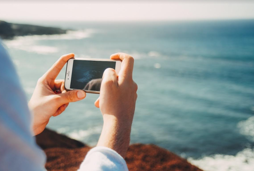 Į Lietuvą atėjus rekordiniams karščiams „Tele2“ primena: saugokite savo telefoną