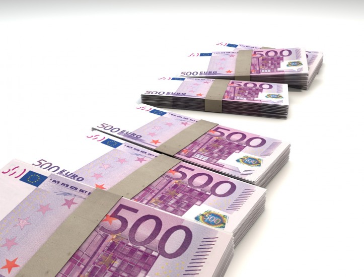Sėkmingas aukcionas: pirmą kartą vidaus rinkoje papildyta euroobligacijų emisija