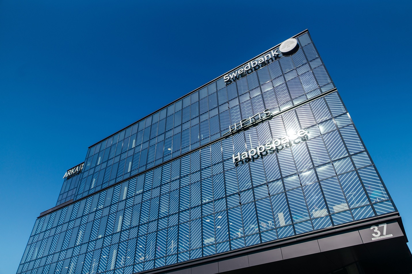 „Swedbank“ už 1,5 mln. eurų atnaujins banko padalinius