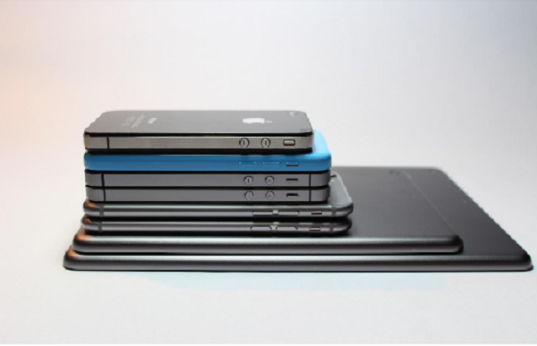 „Tele2“ iniciatyva: ukrainiečiams perduota jau daugiau nei 800 lietuvių paaukotų įrenginių