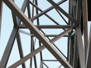 Kovą elektra Lietuvoje brango