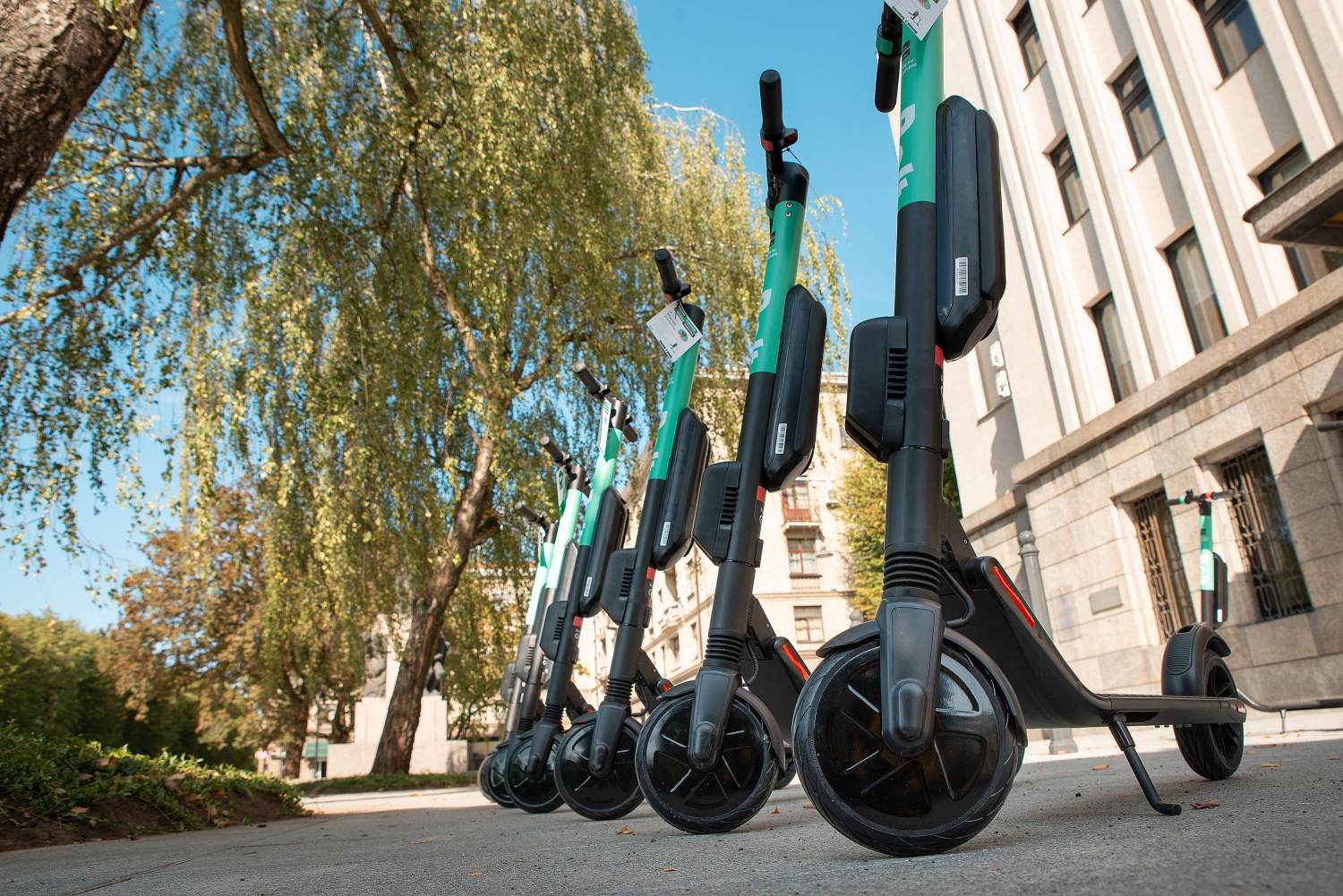 Dar 12 mln. eurų parama – norintiems įsigyti netaršų transportą