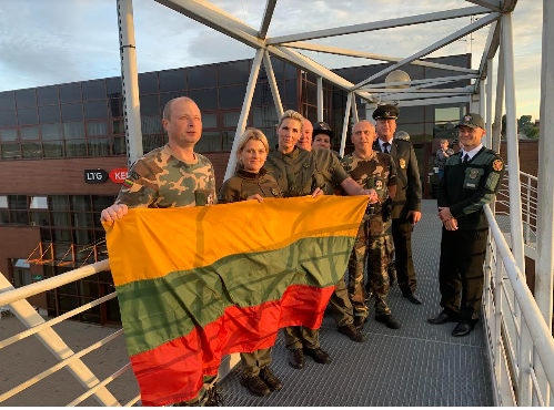 Liepos 6-ąją Vilniaus pasienio rinktinės padalinius vienijo ,,Tautiška giesmė“